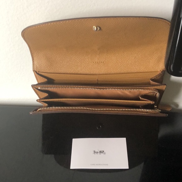 Coach wallet - Picture 3 of 3